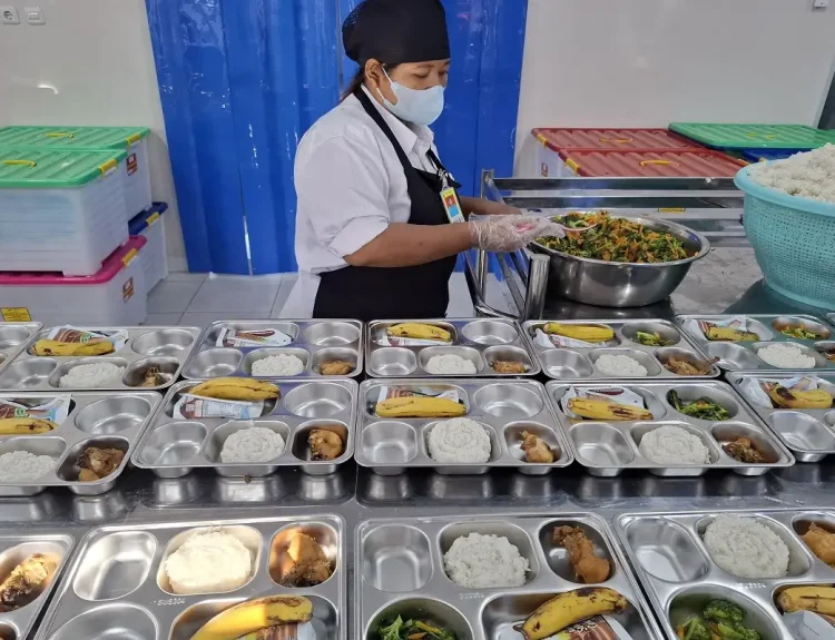 kepatuhan sanitasi mbg sekolah